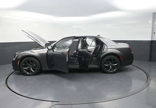 Used 2023 Chrysler 300 S RWD image 42