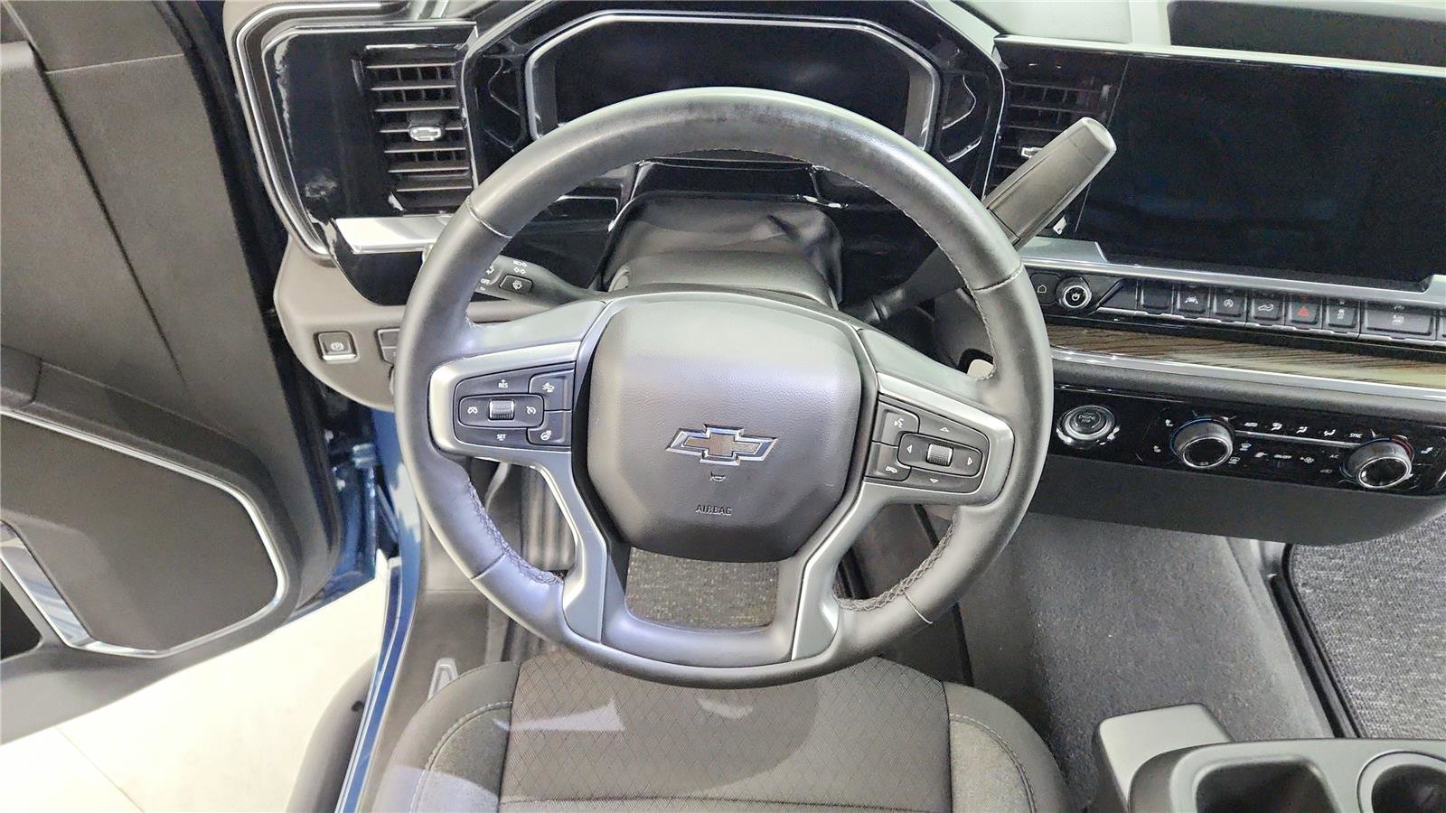 Used 2024 Chevrolet Silverado 1500 RST w/ Protection Package AWD/4WD image 14