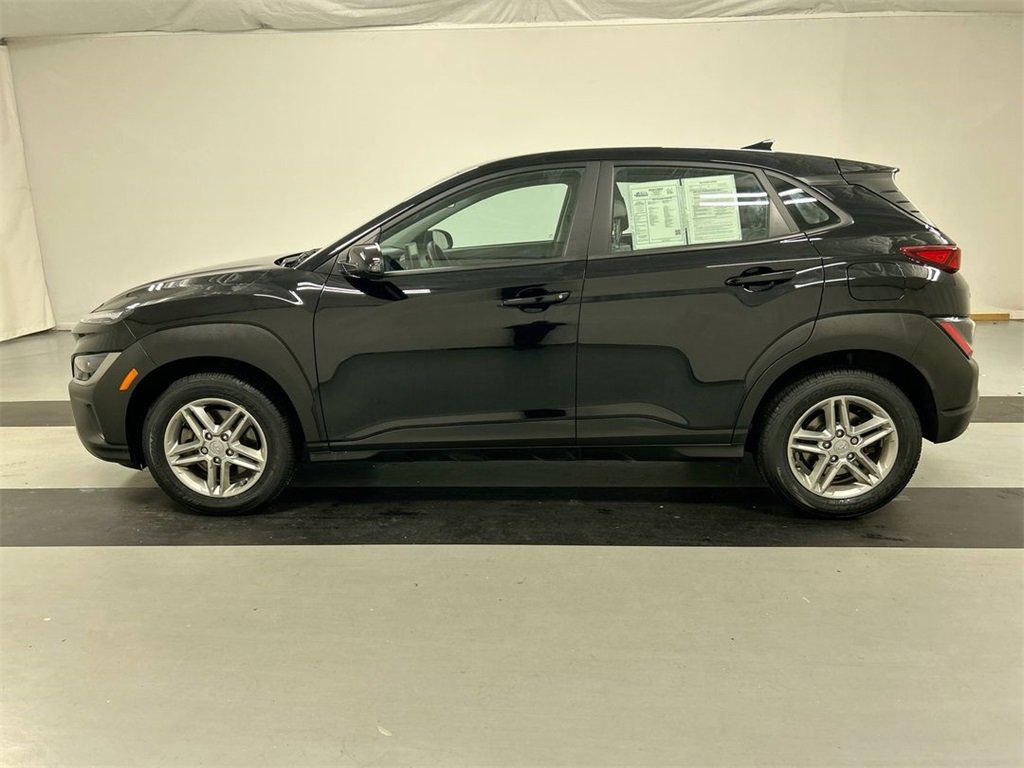 Used 2023 Hyundai Kona SE w/ Cargo Package image 7