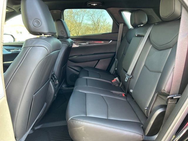 New 2026 Cadillac XT5 Sportv w/ LPO, Onyx Lite Package image 11