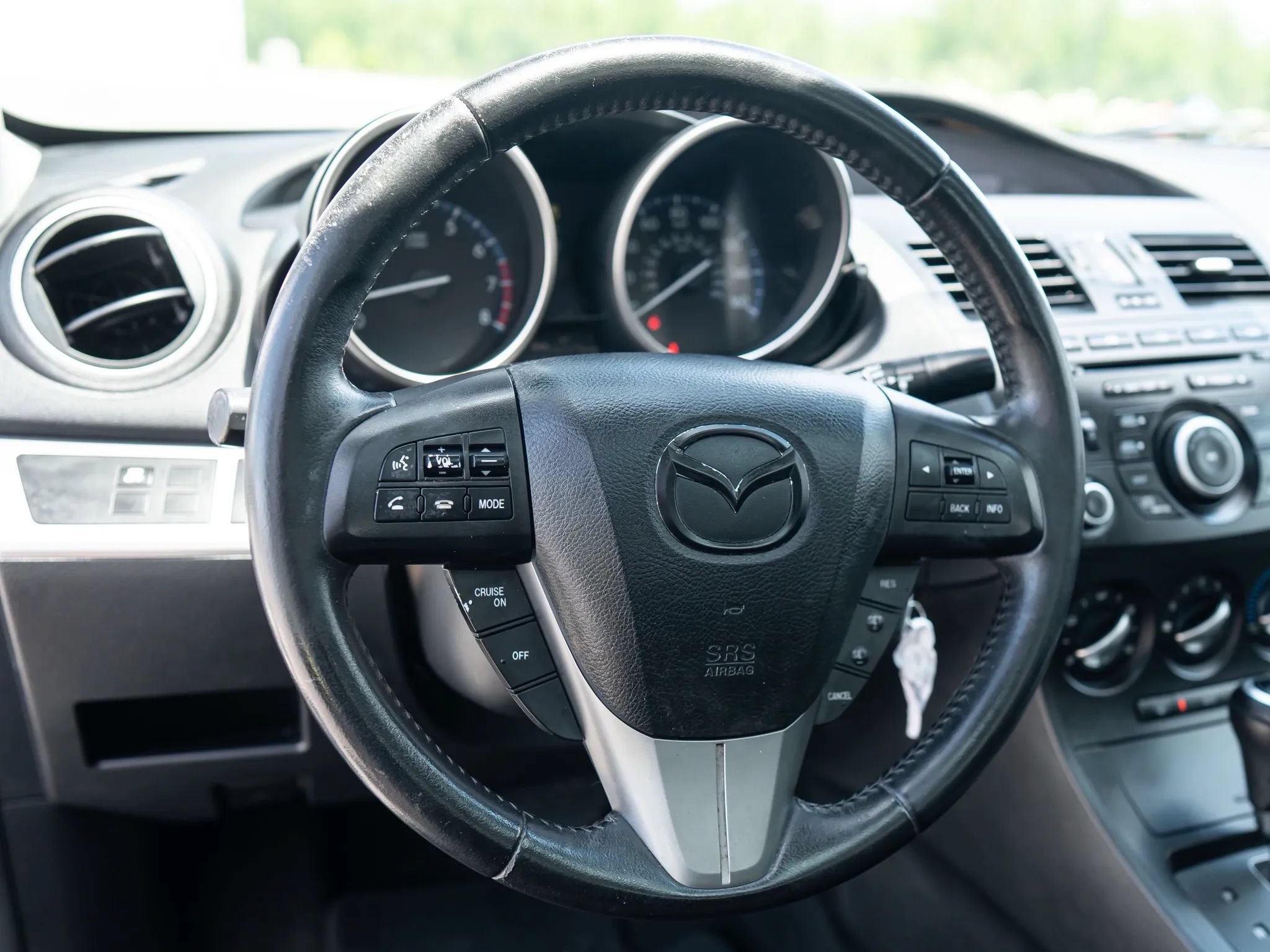 Used 2012 MAZDA MAZDA3 i Touring FWD image 27