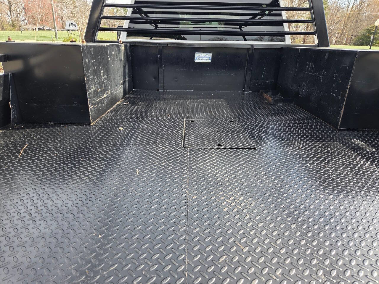 Used 2023 GMC Sierra 3500 Pro w/ Convenience Package image 8