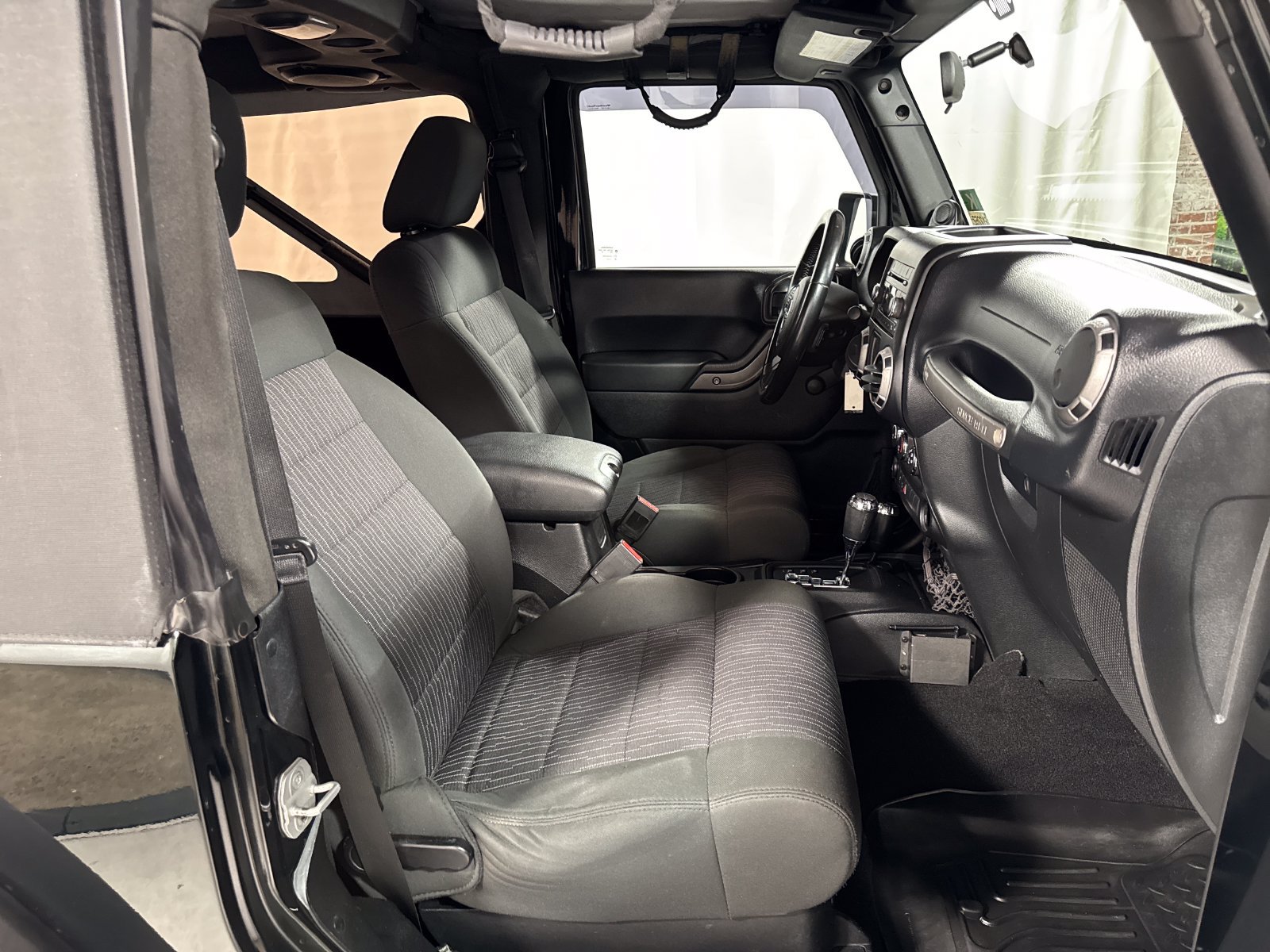 Used 2012 Jeep Wrangler Sport AWD/4WD image 24