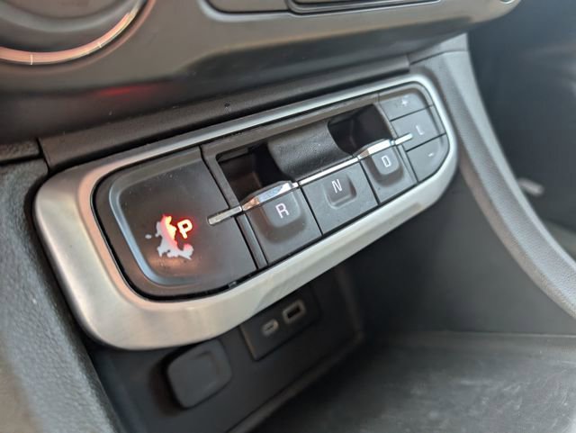 Certified 2023 GMC Acadia SLT w/ Technology Package image 24