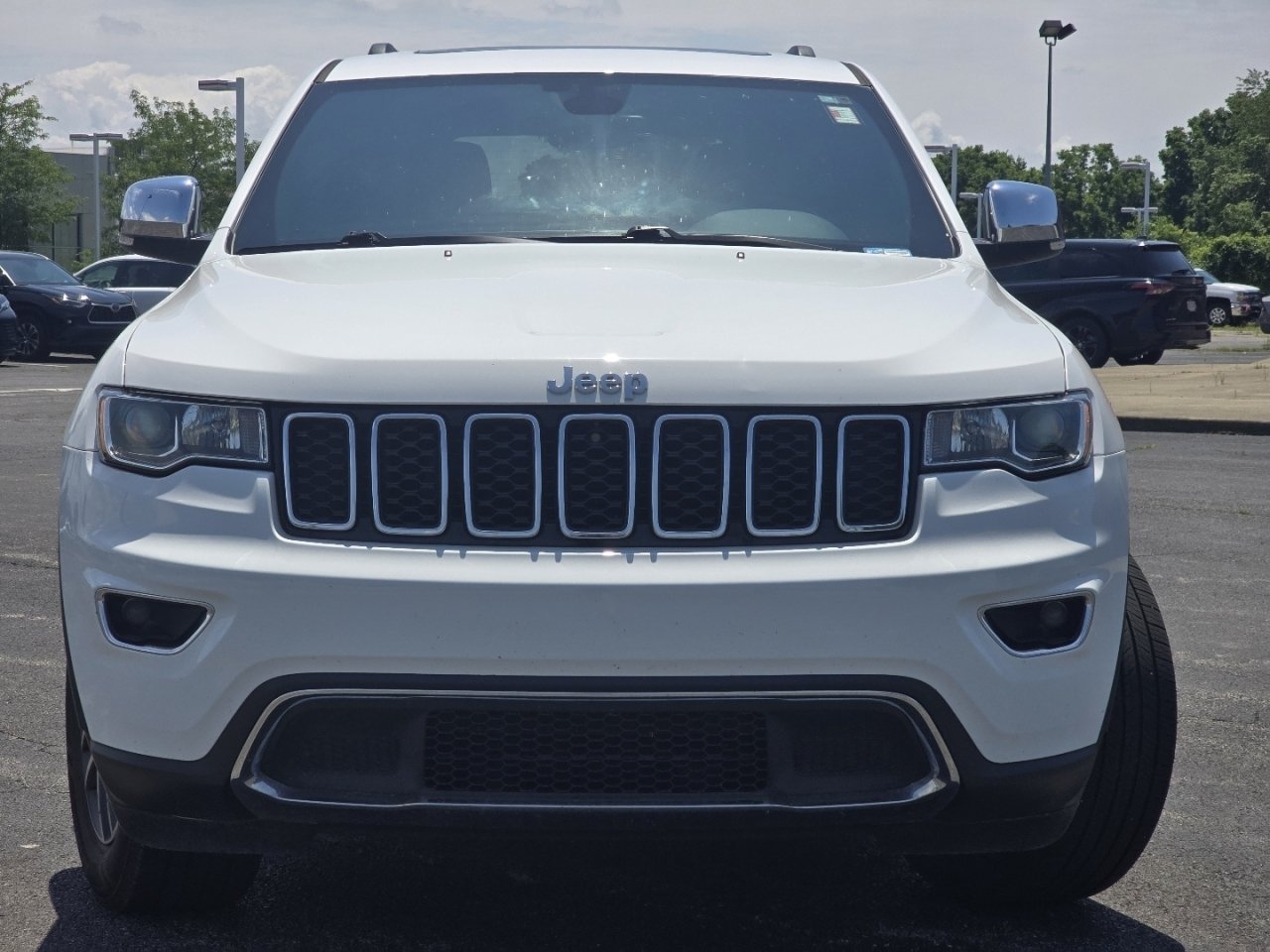 Used 2021 Jeep Grand Cherokee Limited AWD/4WD image 12