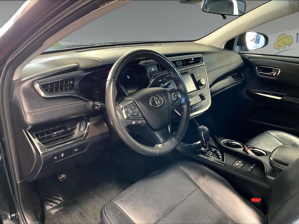 Used 2018 Toyota Avalon XLE FWD image 8