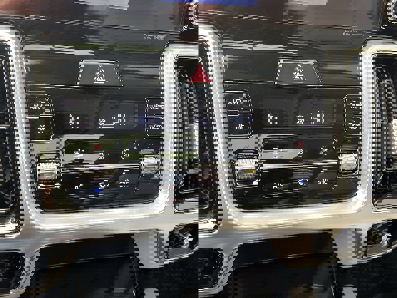 Used 2022 Kia Sorento SX image 24