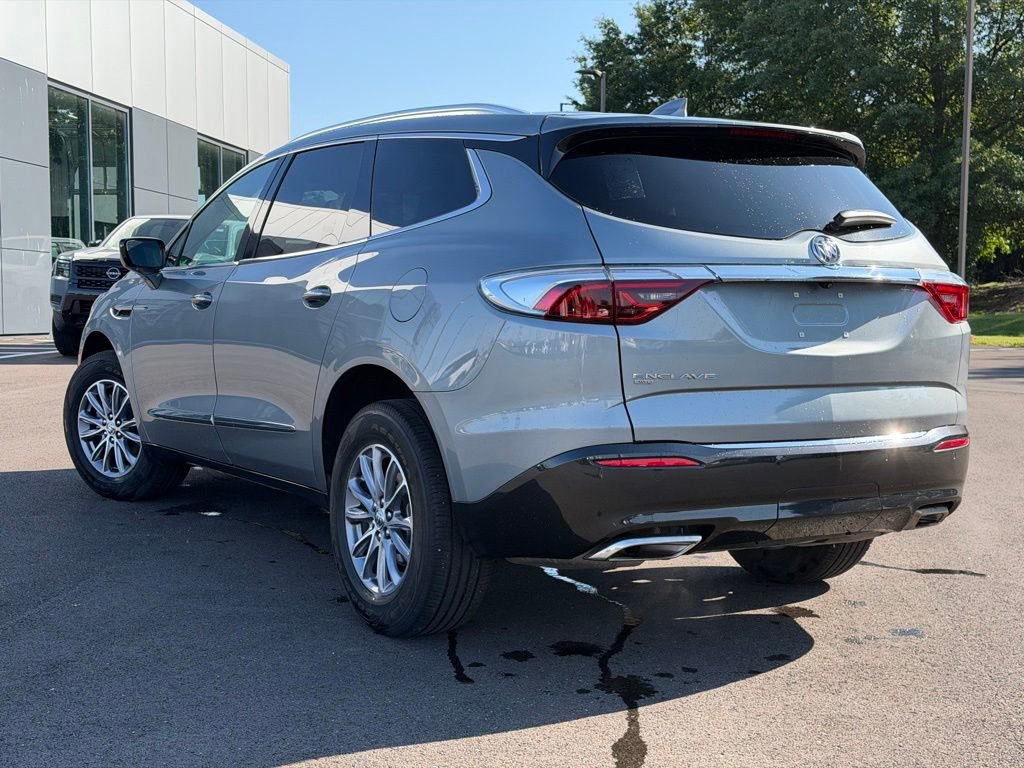Used 2023 Buick Enclave Essence w/ Trailering Package, 5000 lbs. AWD/4WD image 4