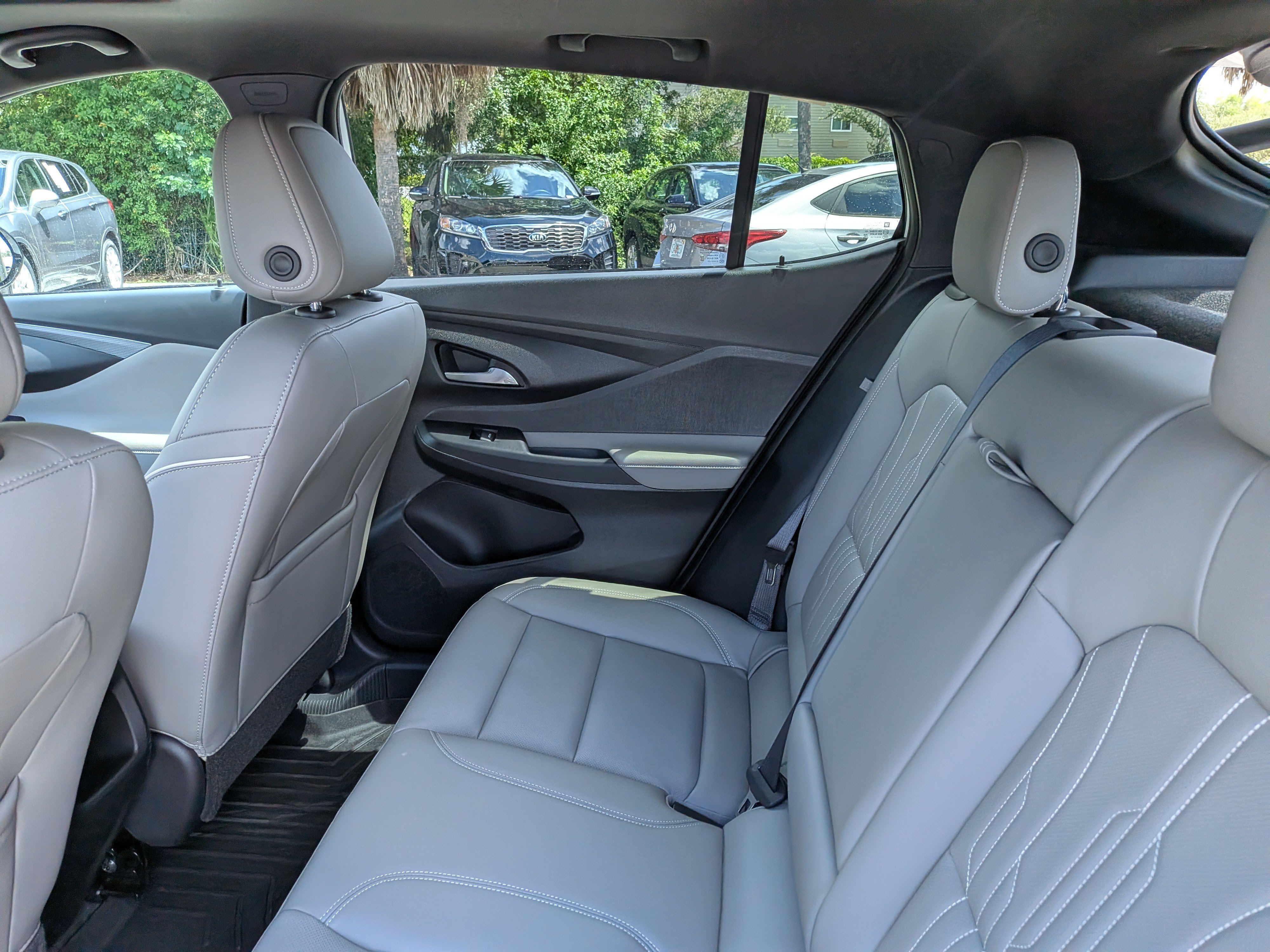 Used 2025 Buick Envista Avenir FWD image 15