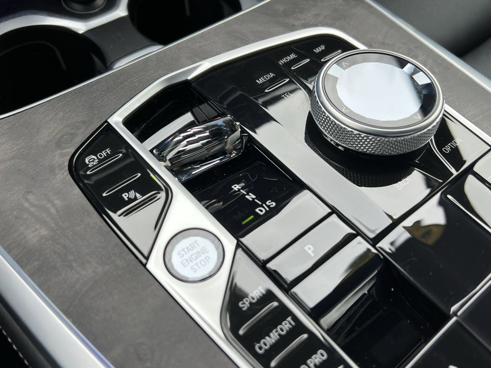 Used 2024 BMW X7 M60i w/ Executive Package image 23