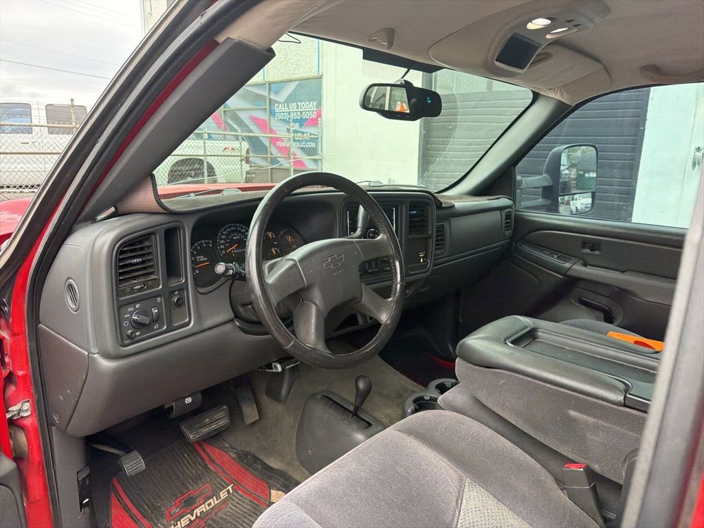 Used 2006 Chevrolet Silverado 2500 LT w/ Skid Plate Package image 11