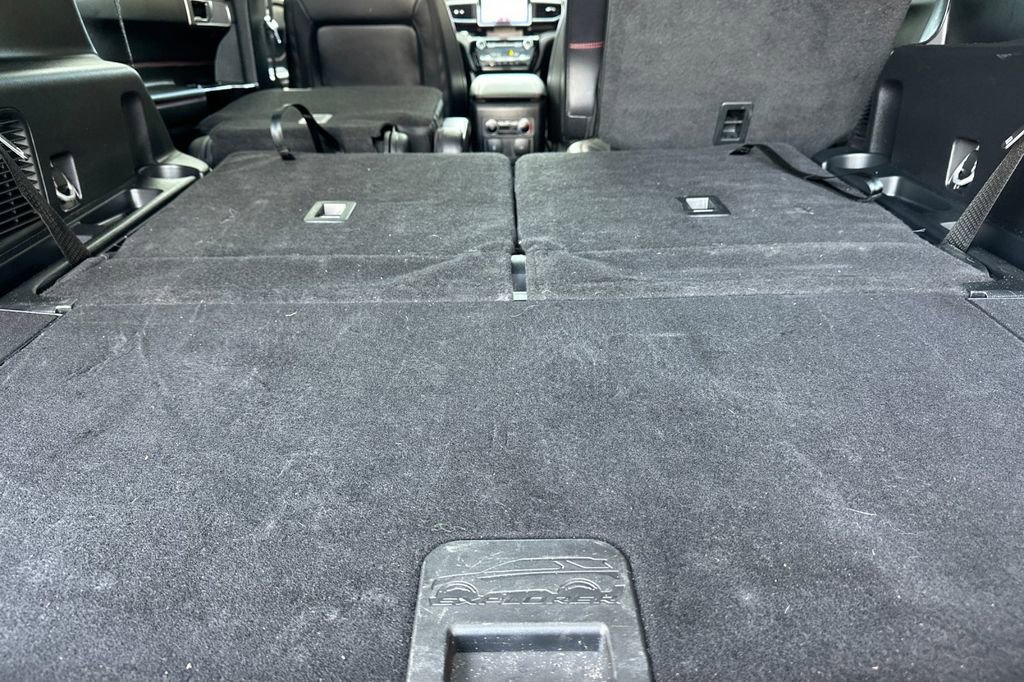 Used 2024 Ford Explorer ST-Line w/ Class IV Trailer Tow Package image 16