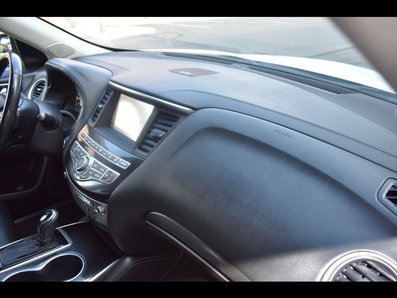 Used 2017 INFINITI QX60 FWD w/ Premium Plus Package image 39