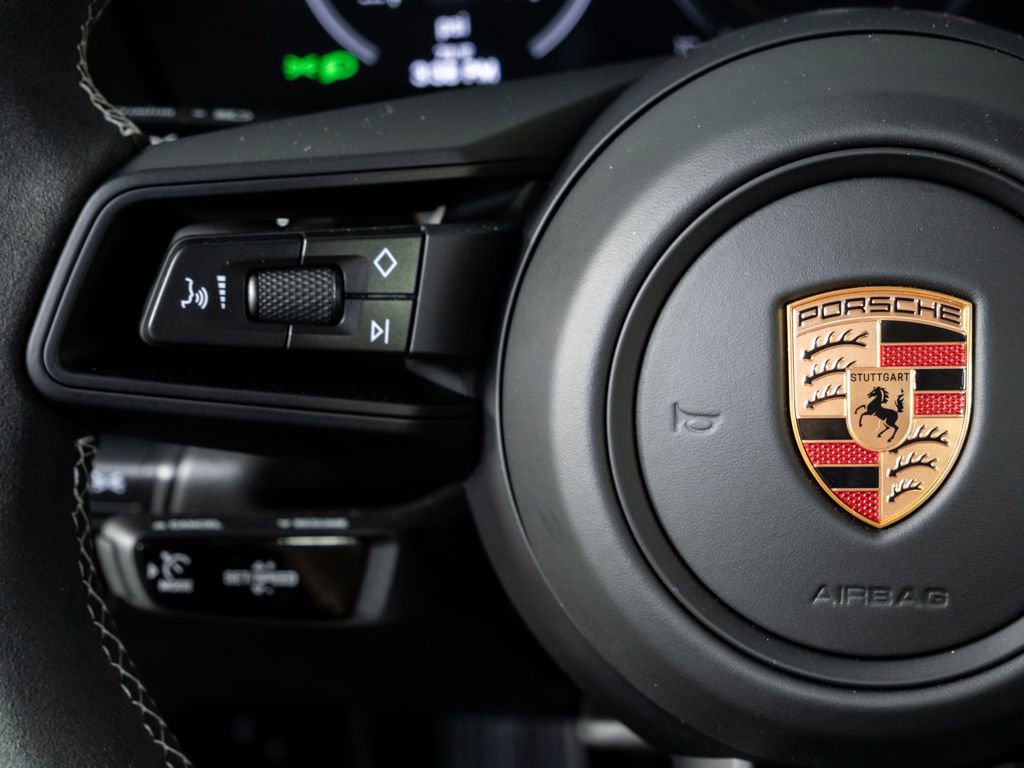 Used 2026 Porsche 911 GT3 RWD image 10