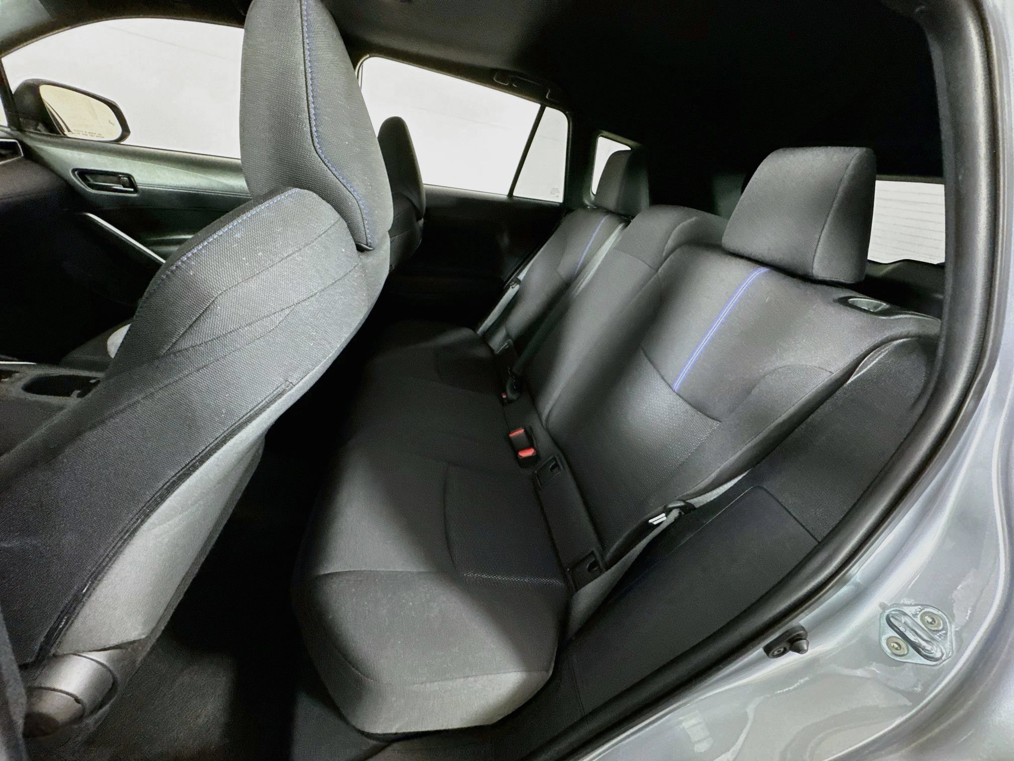 Certified 2024 Toyota Corolla Cross AWD Hybrid w/ Moonroof Package image 18