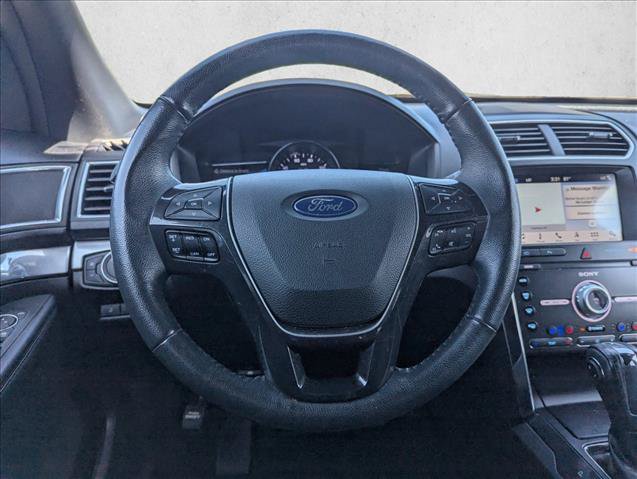 Used 2019 Ford Explorer Limited w/ Class III Trailer Tow Package FWD image 14