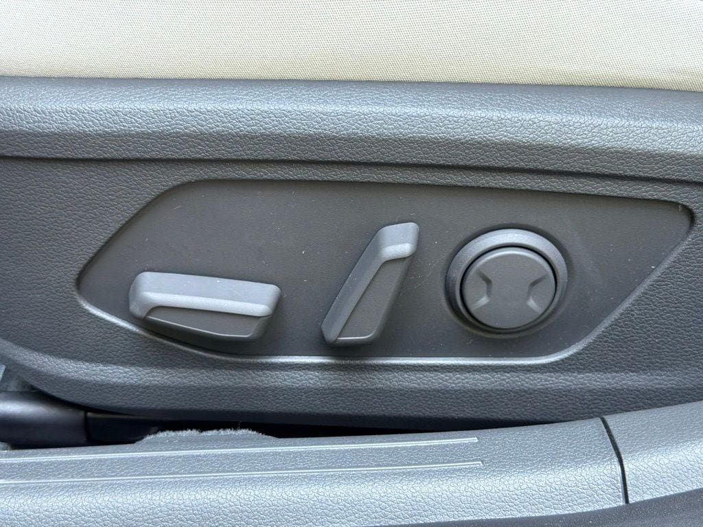 Certified 2023 Hyundai Sonata SEL FWD image 18