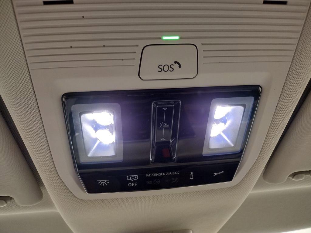 New 2025 Volkswagen ID. Buzz 1st Edition image 38
