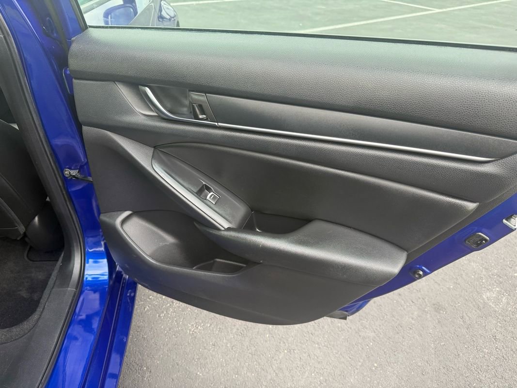 Used 2021 Honda Accord Sport image 18