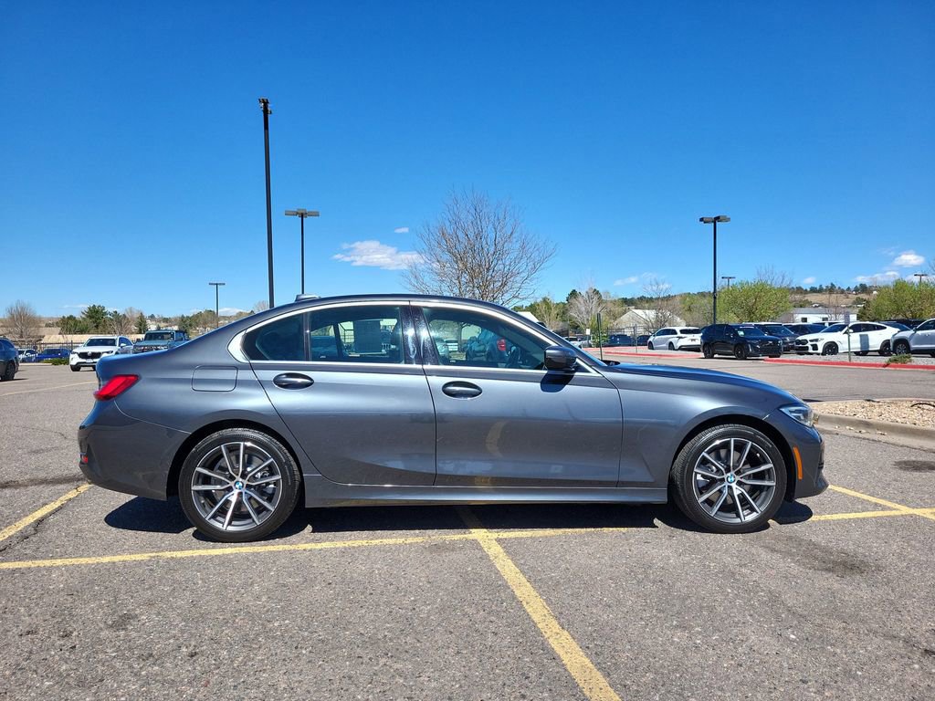 Used 2020 BMW 330i xDrive Sedan w/ Convenience Package image 3