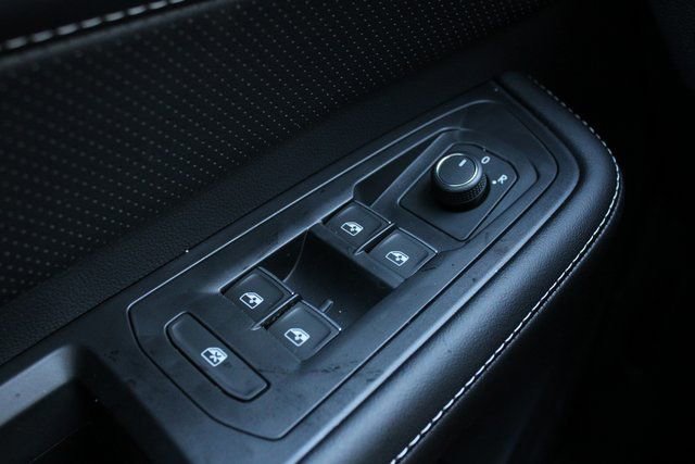 New 2026 Volkswagen Atlas SE image 7