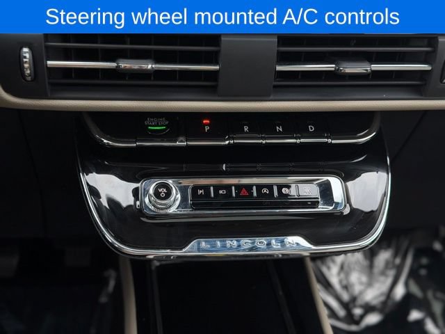 Used 2025 Lincoln Corsair Reserve AWD/4WD image 32
