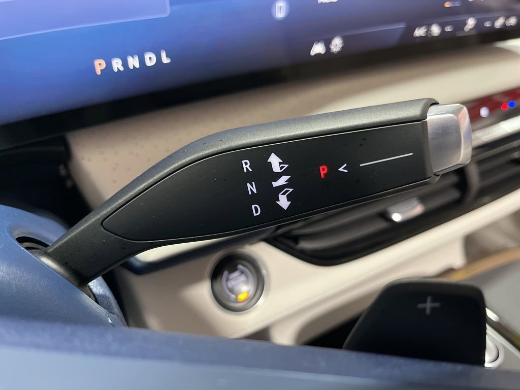 Used 2025 Buick Enclave Avenir w/ Super Cruise Package image 35