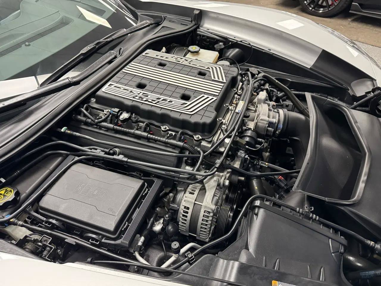 Used 2018 Chevrolet Corvette Z06 RWD image 23