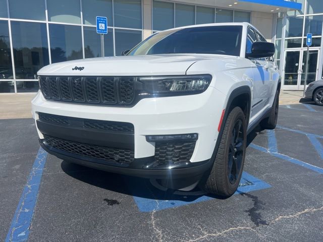 Used 2022 Jeep Grand Cherokee L Limited w/ Luxury Tech Group II AWD/4WD image 2