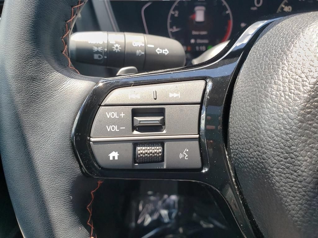 Used 2024 Honda Pilot TrailSport image 16