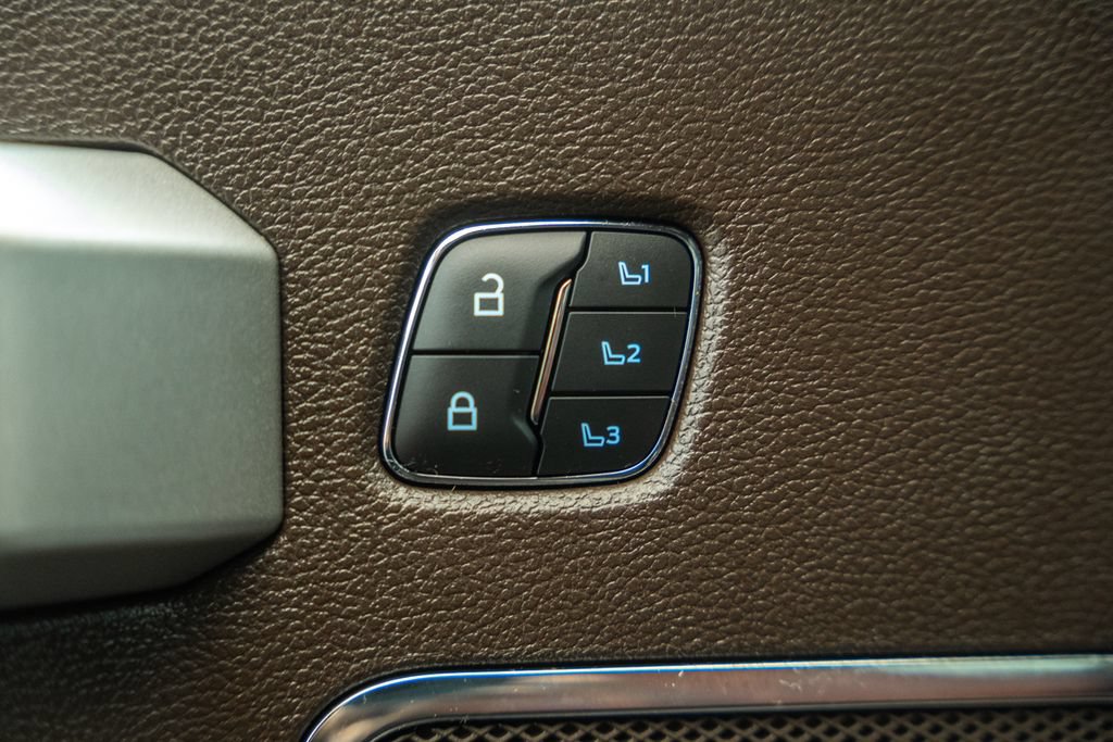 Used 2022 Ford F350 King Ranch w/ Tremor Off-Road Package AWD/4WD image 52