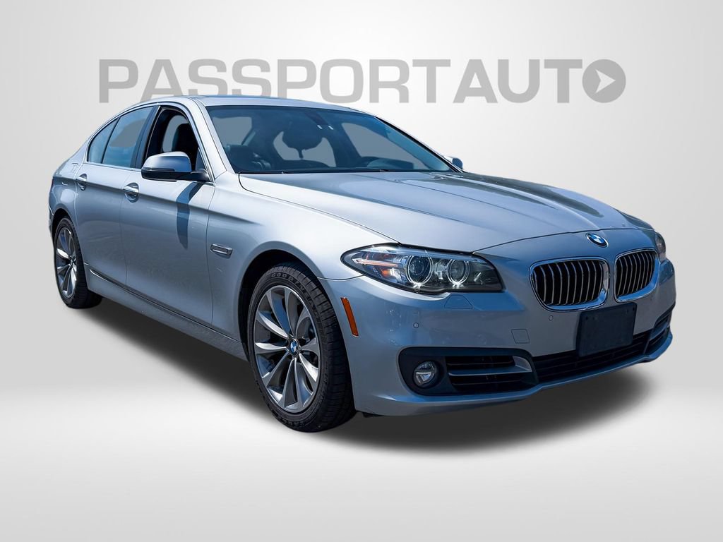 Used 2016 BMW 528i xDrive Sedan AWD/4WD image 2
