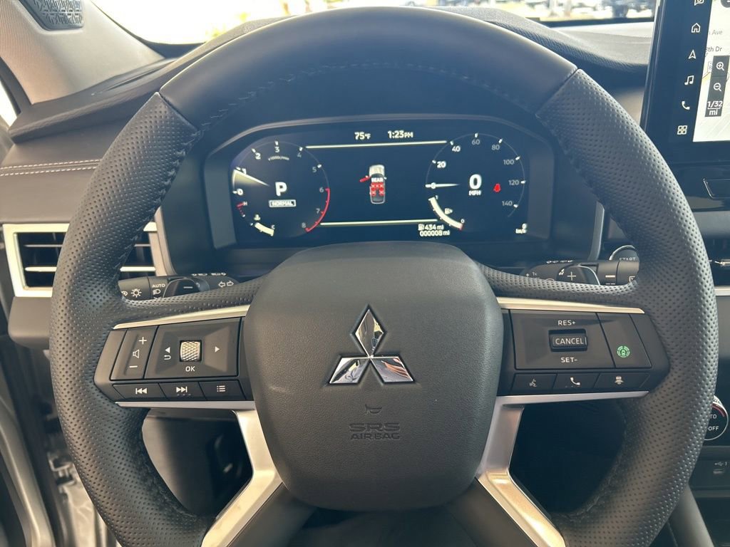 New 2026 Mitsubishi Outlander SE image 47