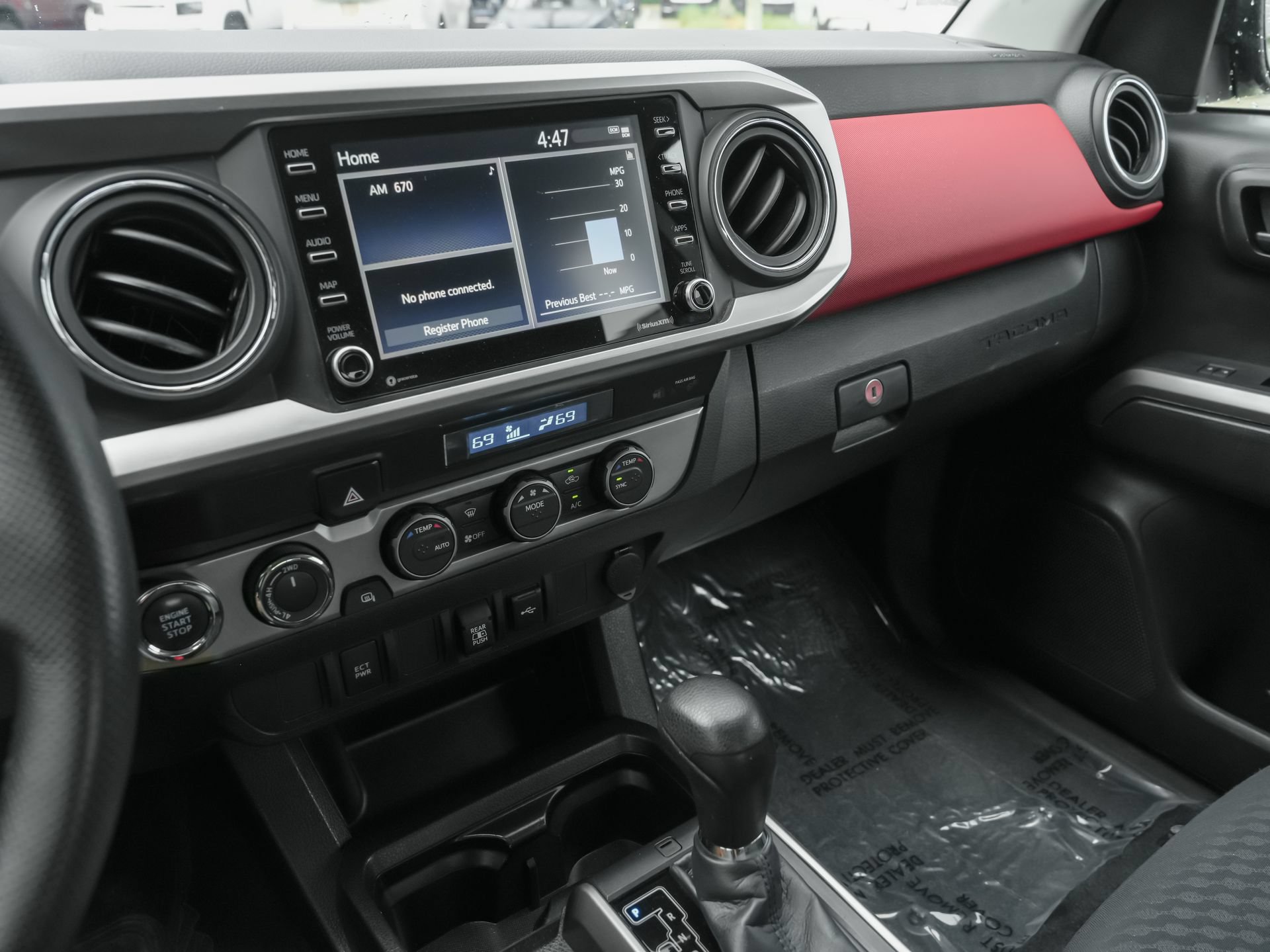 Used 2023 Toyota Tacoma SR5 AWD/4WD image 10