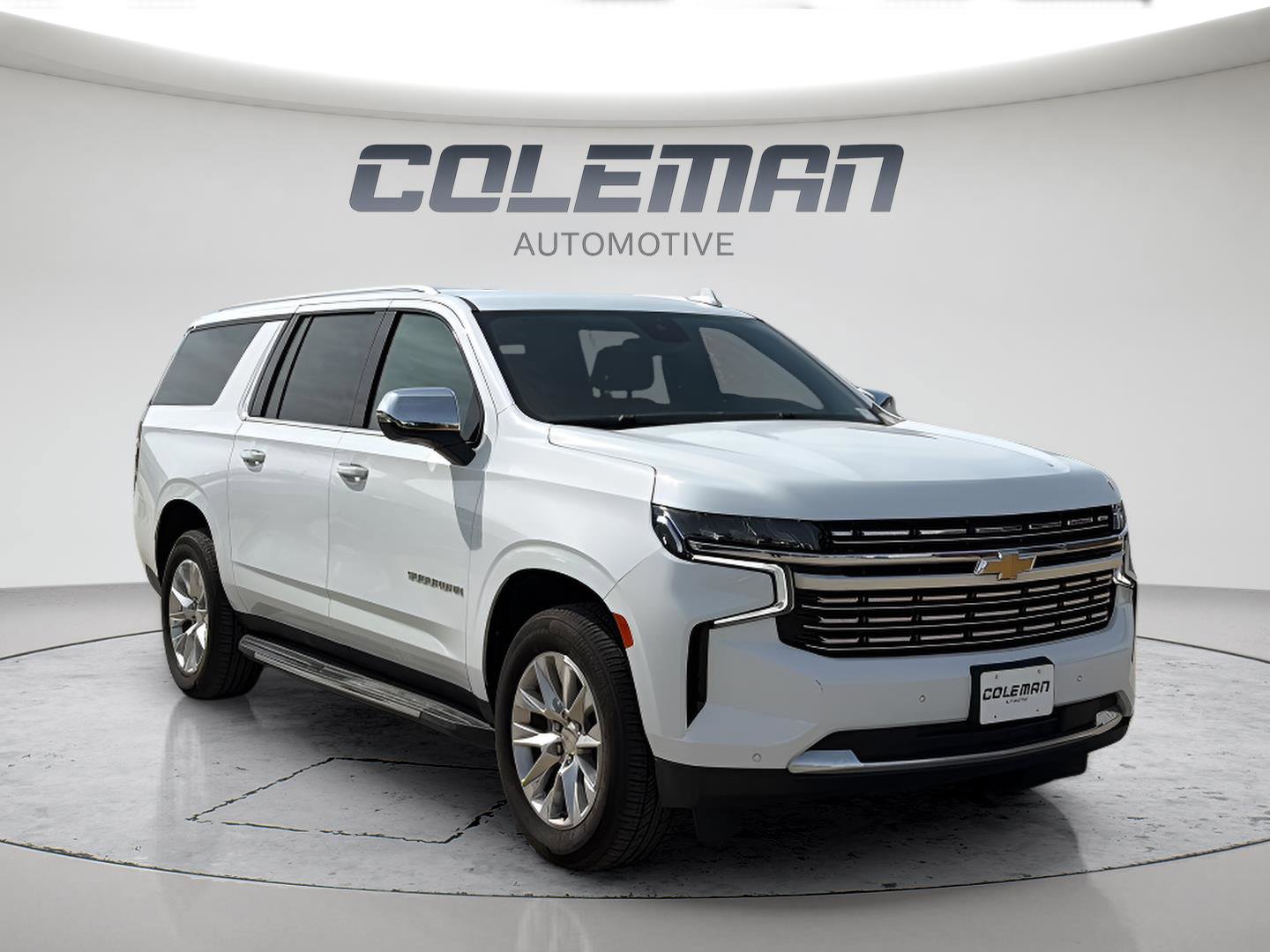 Used 2023 Chevrolet Suburban Premier image 7