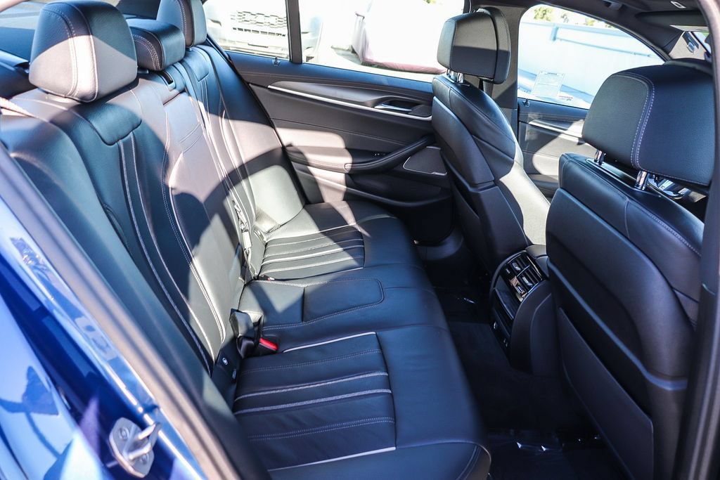 Used 2023 BMW M550i xDrive AWD/4WD image 20