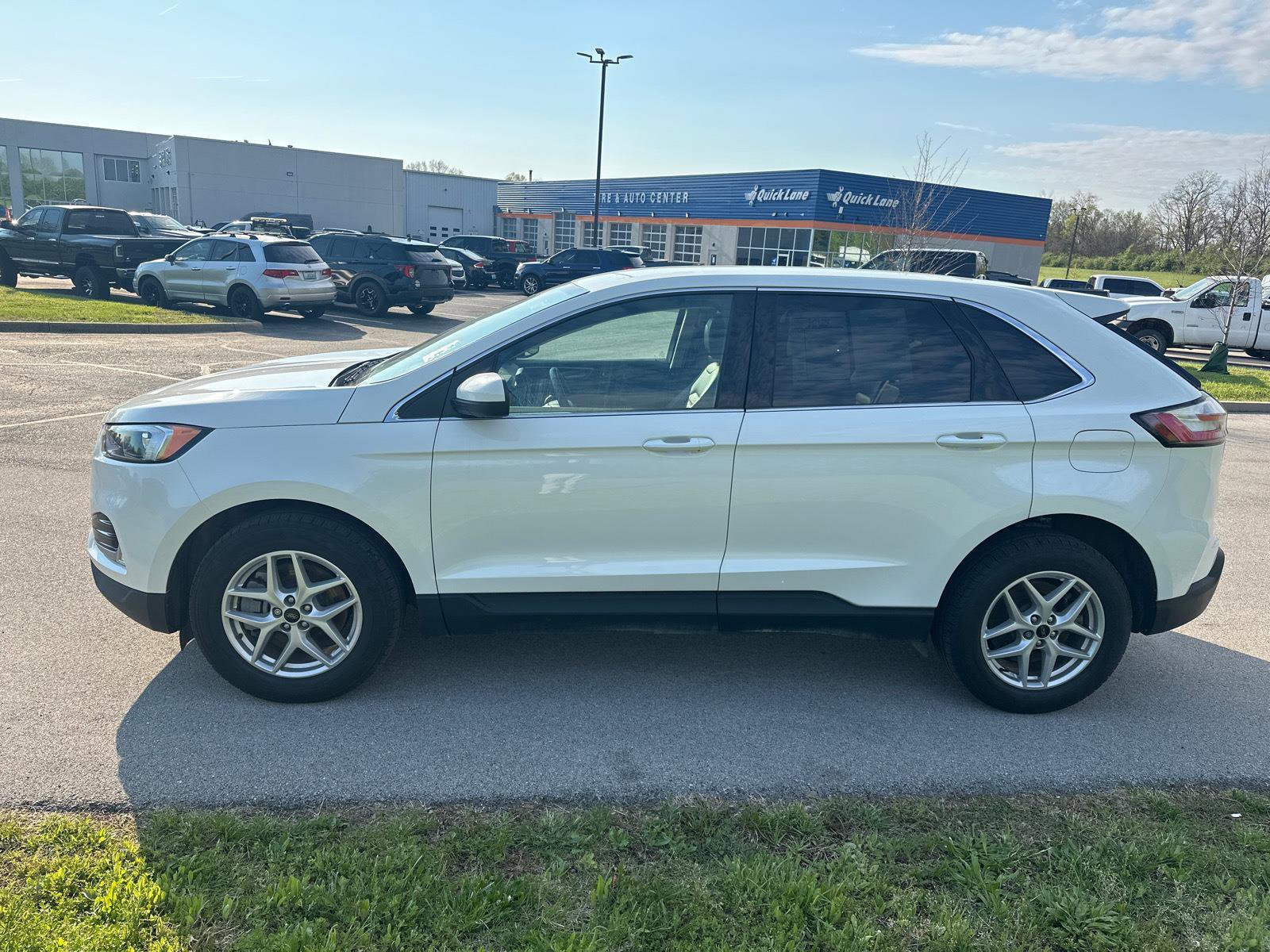 Certified 2023 Ford Edge SEL w/ Convenience Package AWD/4WD image 14