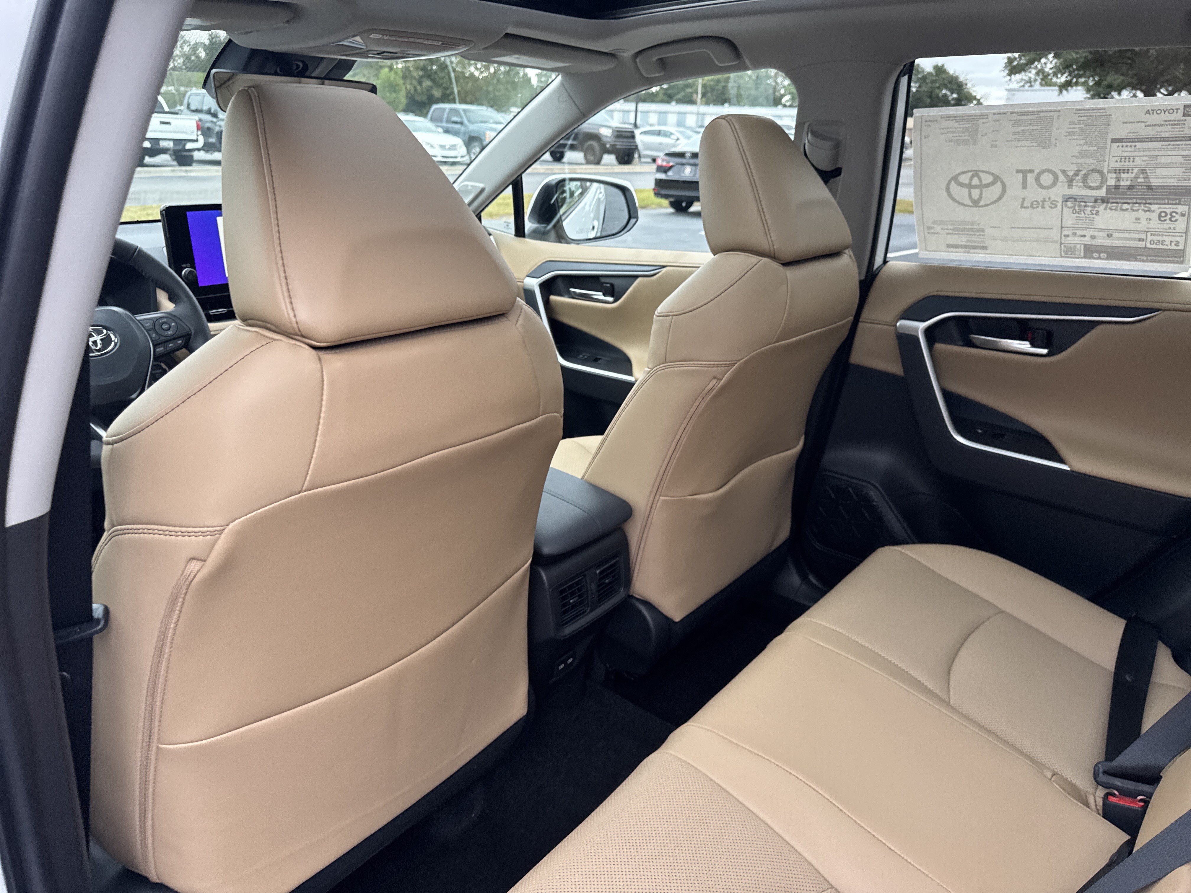 New 2025 Toyota RAV4 Limited w/ Advanced Technology Package AWD/4WD image 26