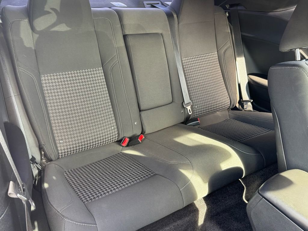 Used 2019 Dodge Challenger SXT image 17