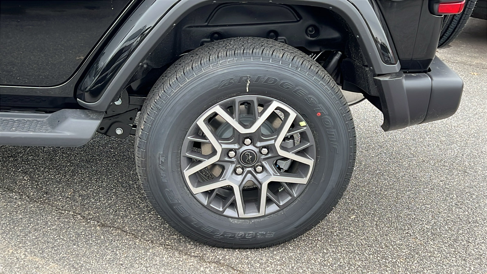 New 2026 Jeep Wrangler Unlimited Sahara AWD/4WD image 12