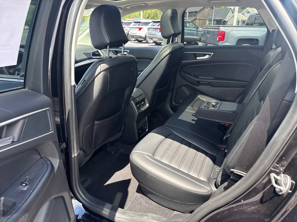 Used 2024 Ford Edge SEL w/ Convenience Package AWD/4WD image 16