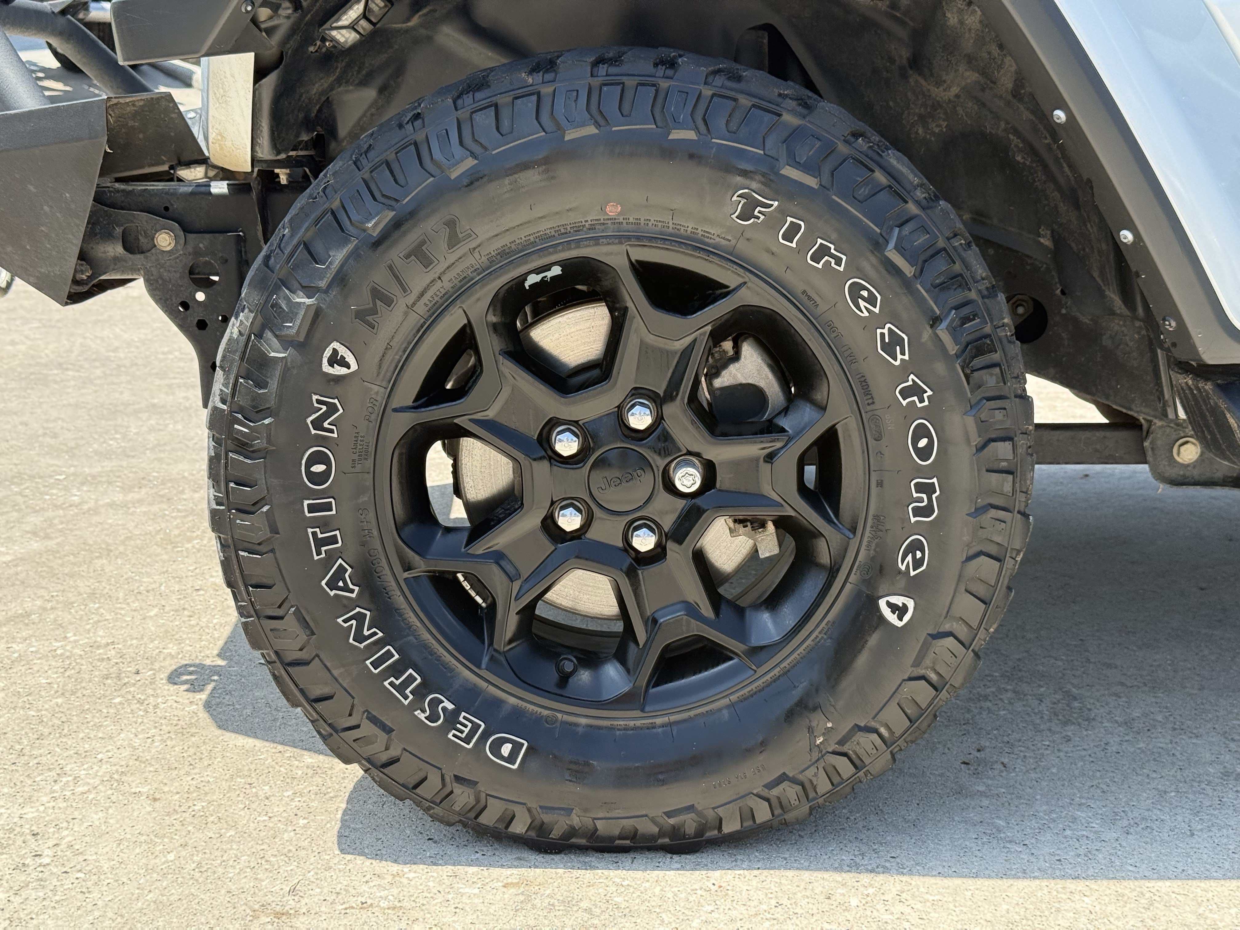 Used 2023 Jeep Gladiator Sport AWD/4WD image 13