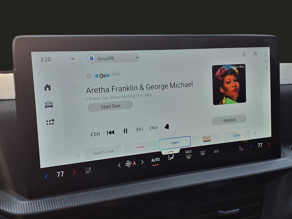 Used 2025 Ford Explorer ST image 9