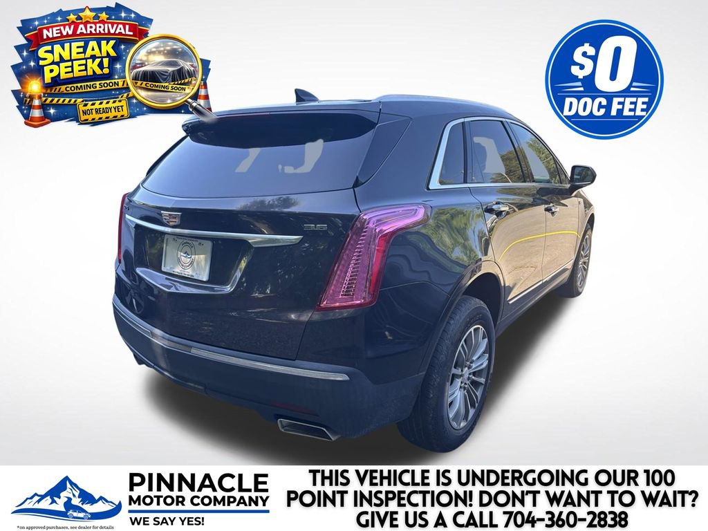 Used 2017 Cadillac XT5 Luxury w/ Driver Awareness Package FWD image 4