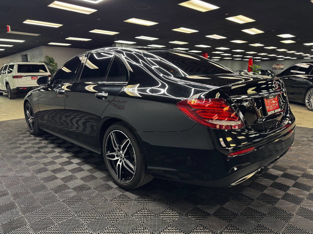 Used 2020 Mercedes-Benz E 350 Sedan image 9