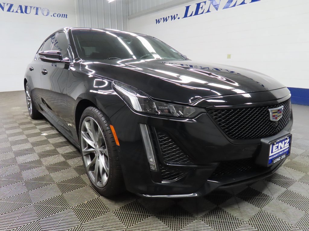 Used 2021 Cadillac CT5 V image 3