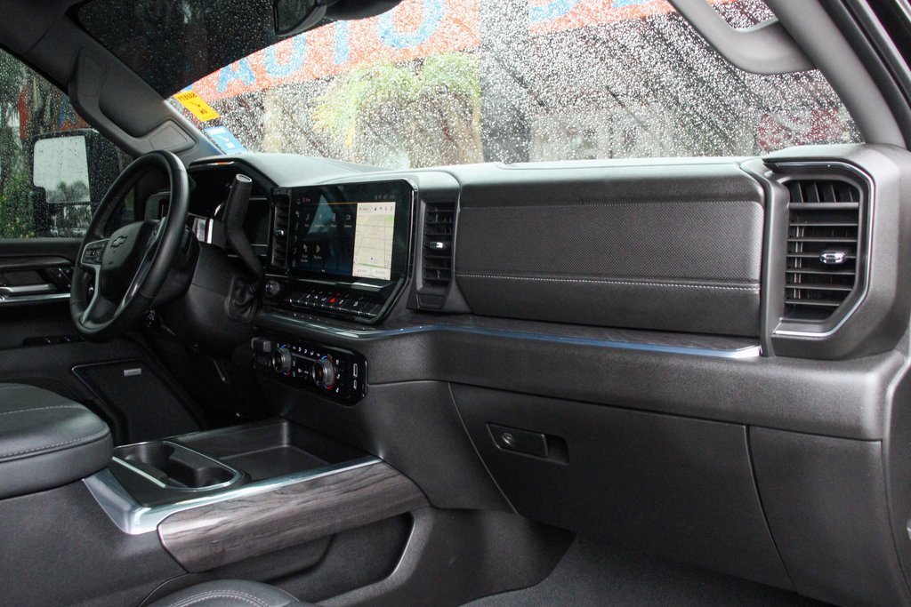 Used 2024 Chevrolet Silverado 2500 LTZ w/ LTZ Convenience Package image 37