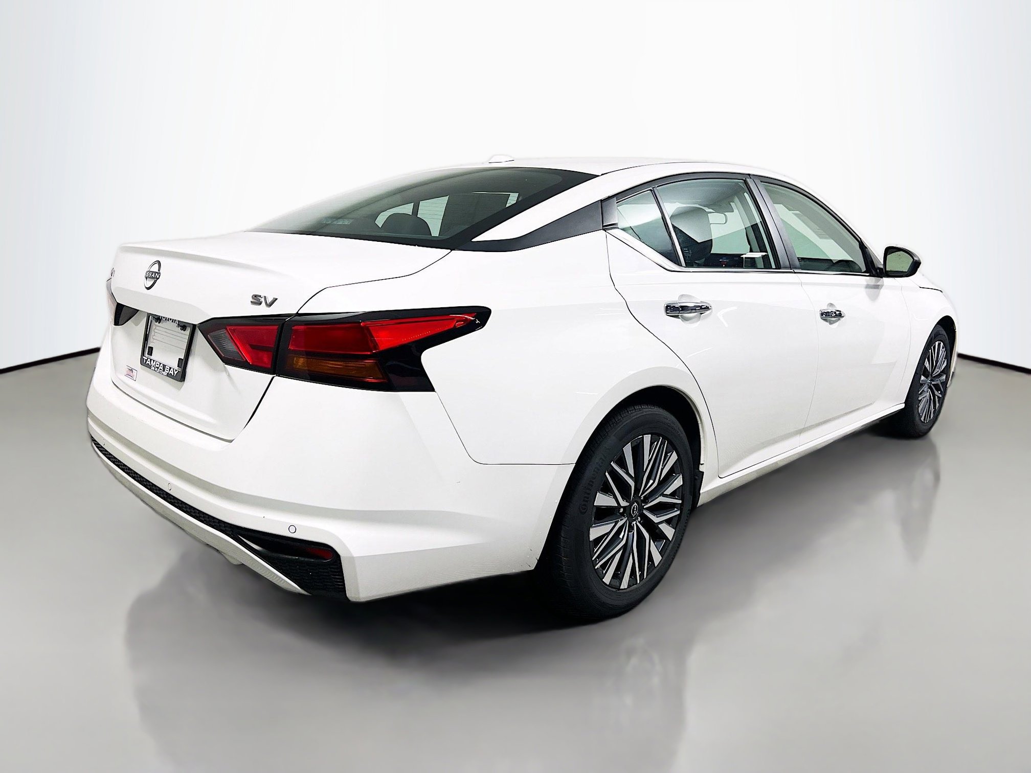 Used 2024 Nissan Altima 2.5 SV image 4