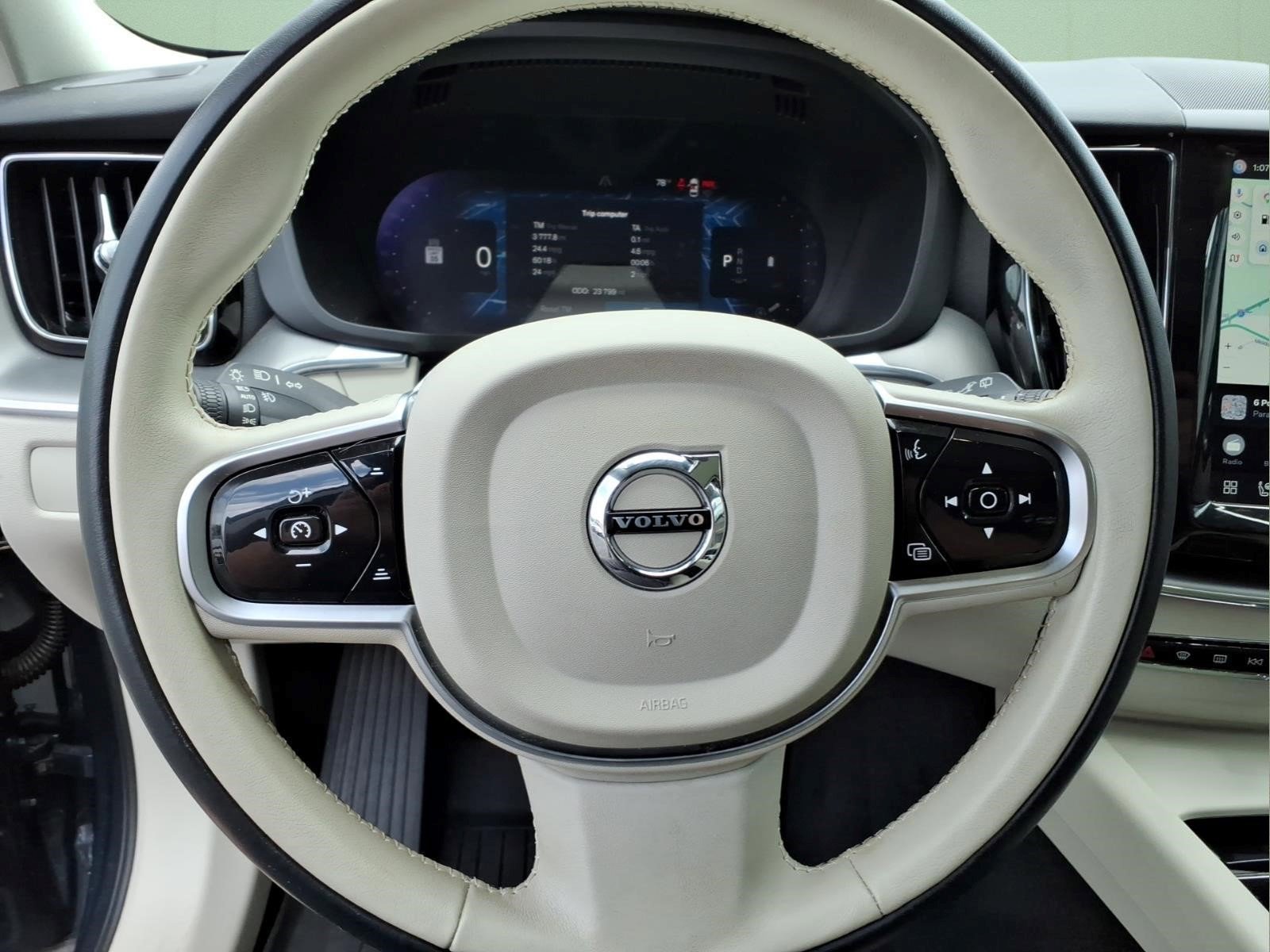 Used 2024 Volvo XC60 B5 Core w/ Protection Package Premier AWD/4WD image 24