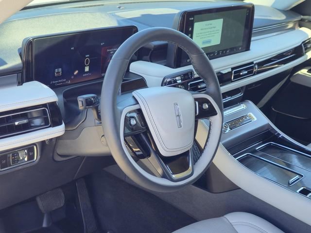Used 2026 Lincoln Aviator 2WD image 23